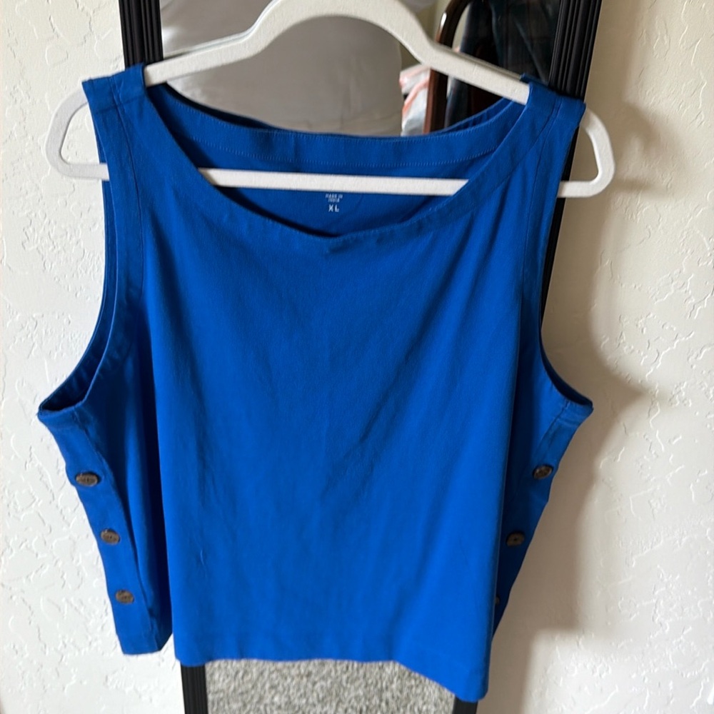 Loft tank top